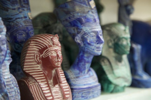 Egyptian busts: Charlotte Moss – C’EST INSPIRÊ™ – A Spectrum of Color