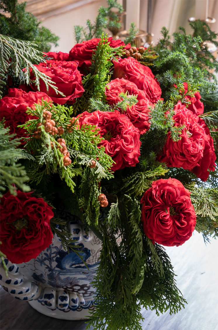 Flower arrangement: Decorating for the Holidays with Charlotte Moss